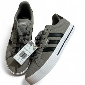 Adidas Men's Gray and Black Sneakers